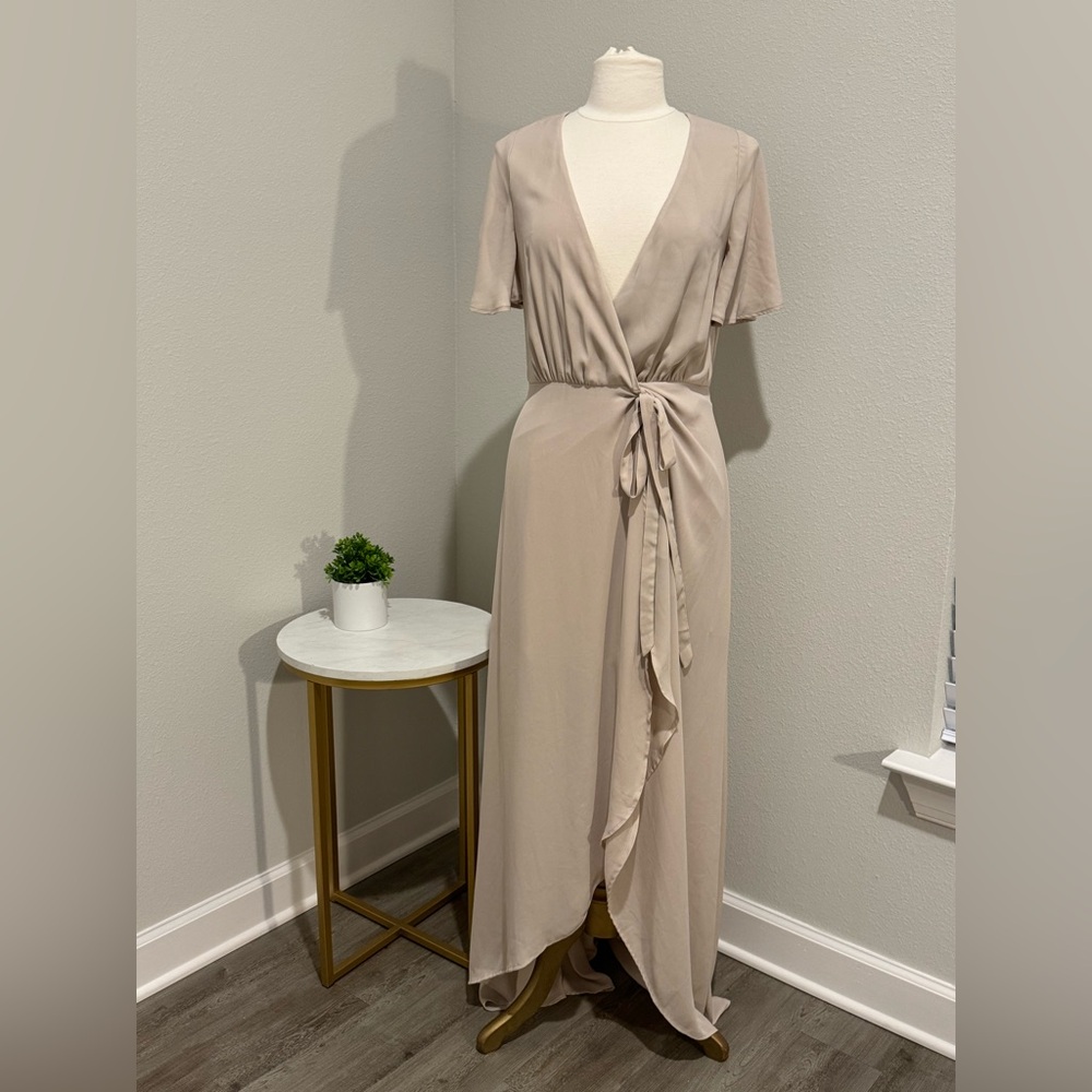 NEW Show Me Your Mumu Sophia Wrap Short Sleeve Bridesmaid Dress Beige Size Small - Picture 5 of 16